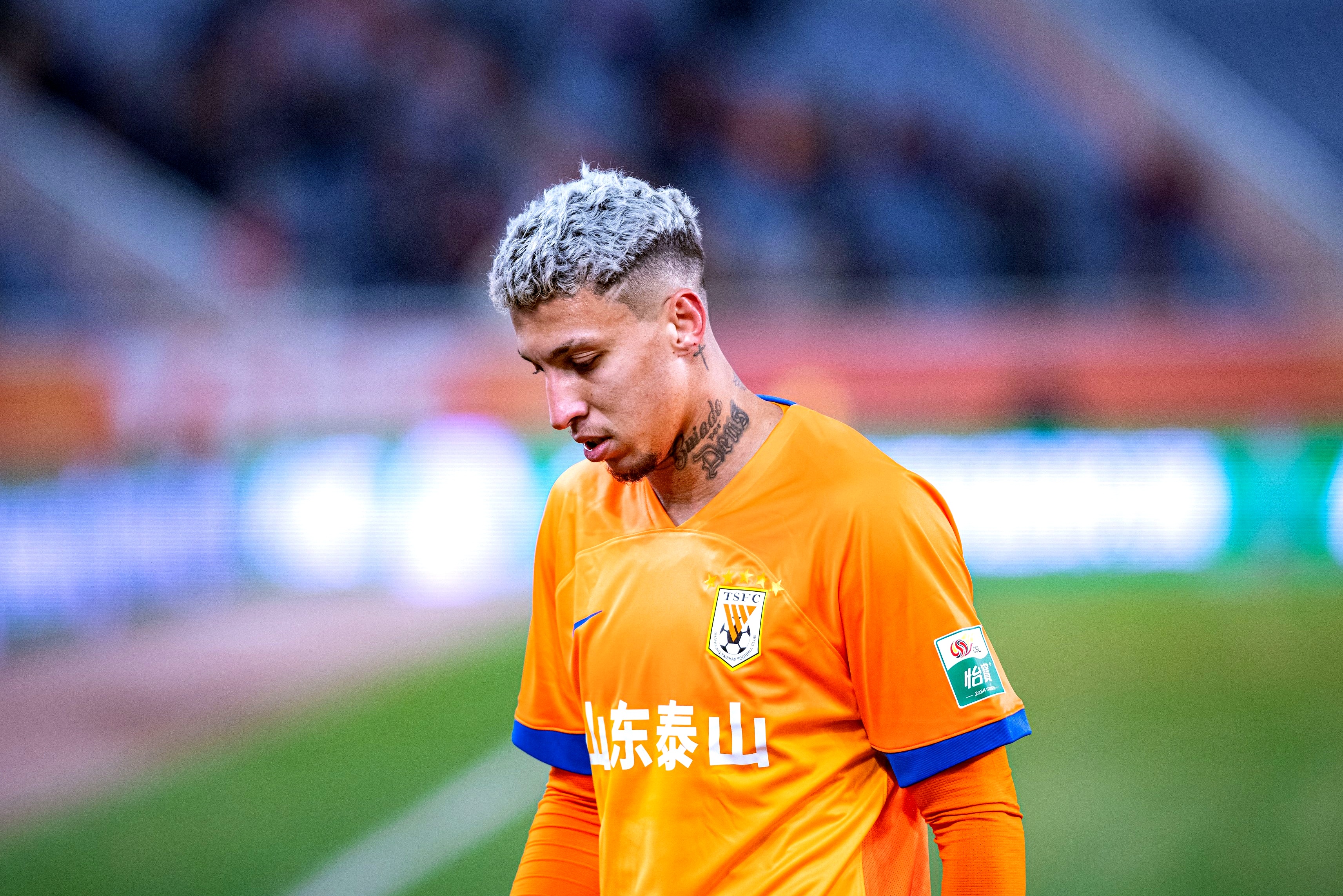 爱游戏入口-包含国际比赛日山东男篮备战西甲；外线爆发细节曝光；质疑声仍在；球队文化再被提及的词条